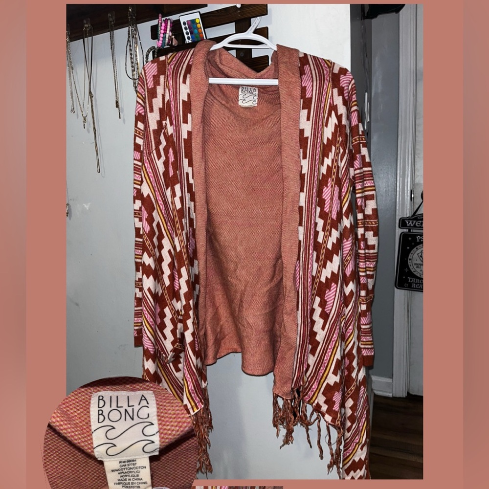 BillaBong Brand cardigan. Size L